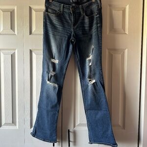 Hollister Low Rise Bootcut Jeans – Size 11R – Distressed, stretch